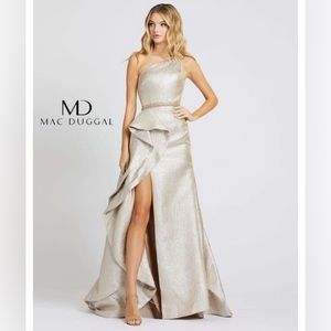 Mac Duggal 66975M One Shoulder Metallic Dress size 12 NEW $598